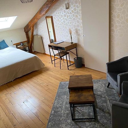 Le Petit Bleu Chambre d'hôtes Bourg-de-Visa Exterior foto
