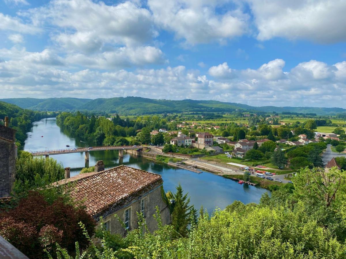 Le Petit Bleu Chambre d'hôtes Bourg-de-Visa Exterior foto