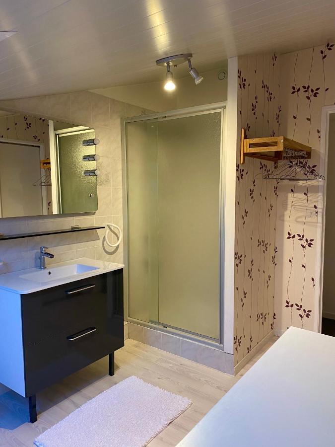 Le Petit Bleu Chambre d'hôtes Bourg-de-Visa Exterior foto